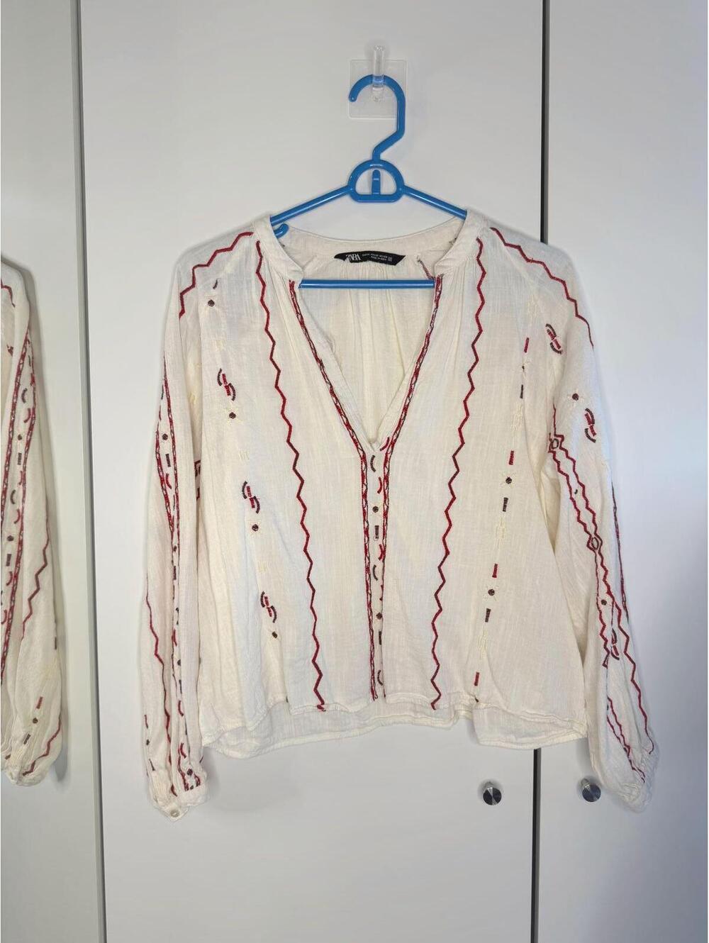 Zara Embroidered Cream Blouse Size XS